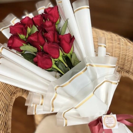Bouquet de 12 rosas rojas